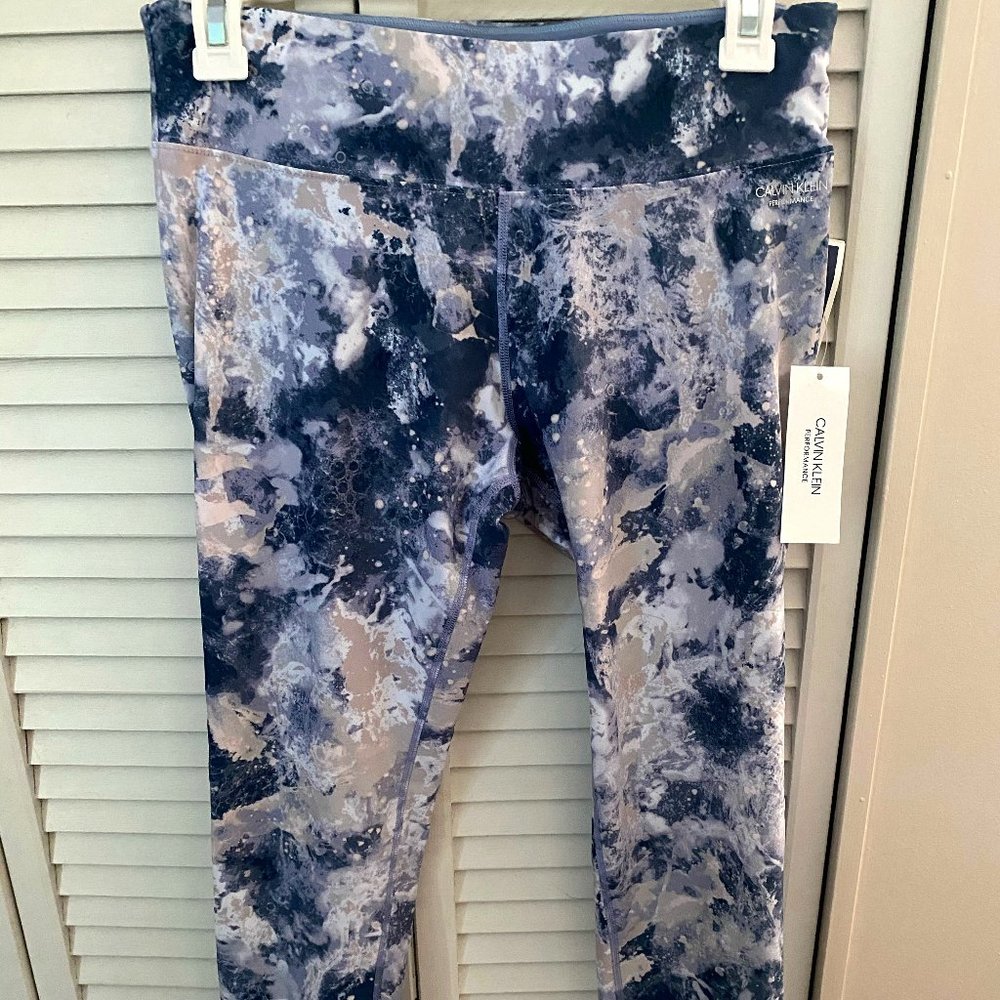 Calvin Klein leggings- Size M (never worn)